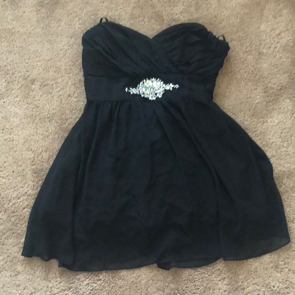 Strapless homecoming dress